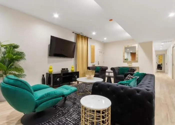Modern 3br Near United Center * Chicago