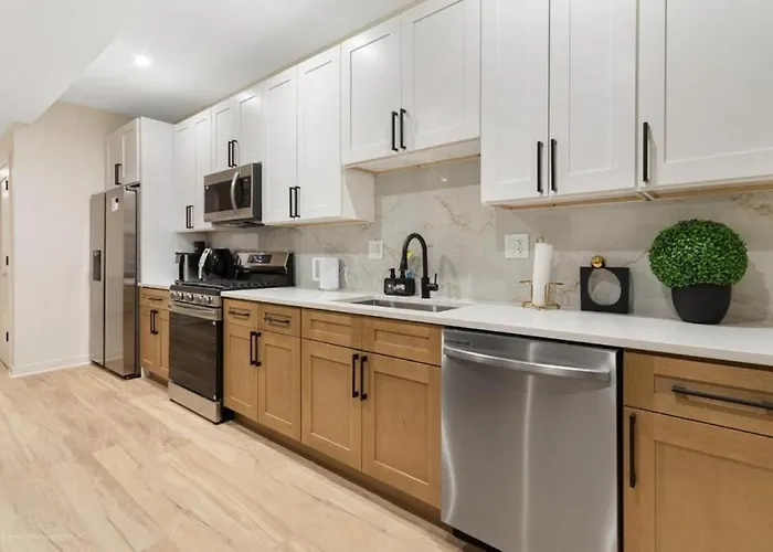 Modern 3br Near United Center * Chicago