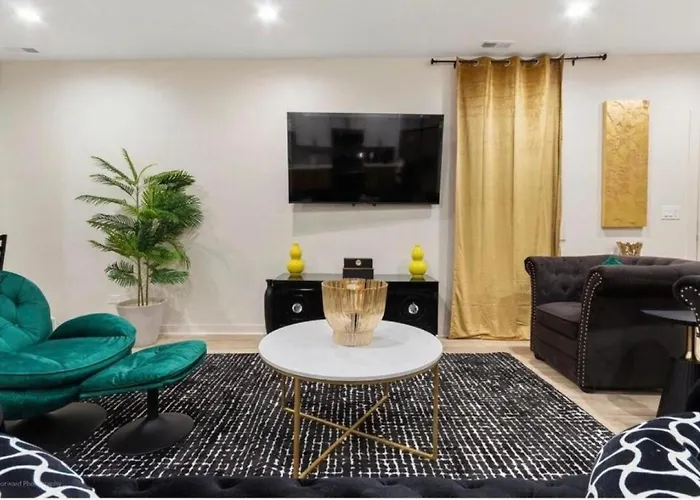 Modern 3br Near United Center Apartment *